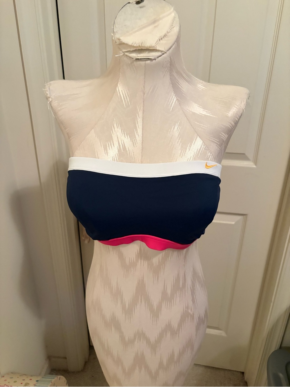 Nike Navy Strapless Bikini Top with White Trim and Pink Band size 12